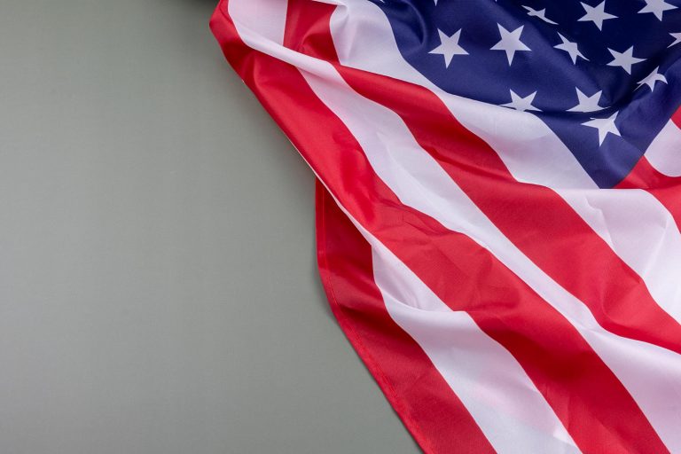 Майк Пенс оголосив про участь у президентських виборах у США